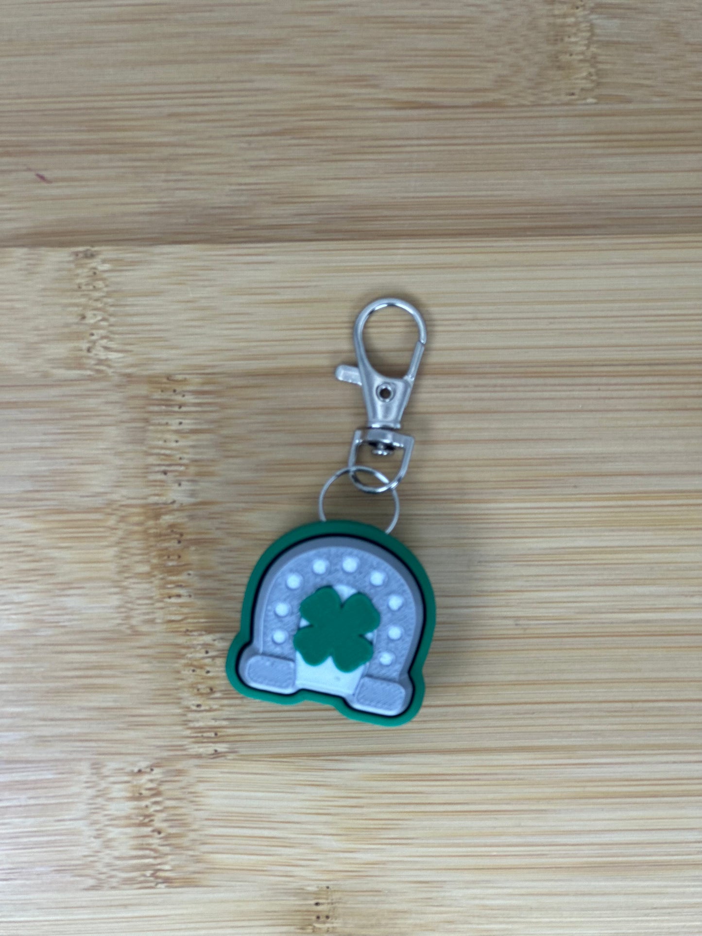 St Patrick's Day Clickers Keychain/Desk fidget